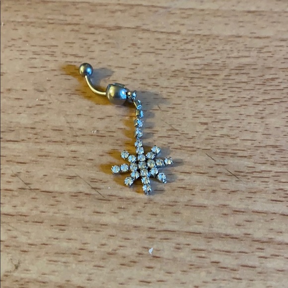 Costume jewelry - Picture 1 of 1